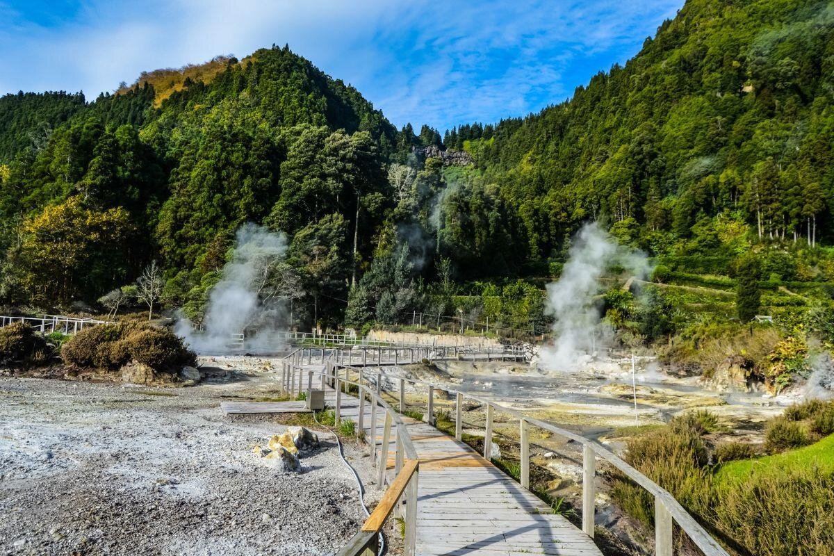 Furnas