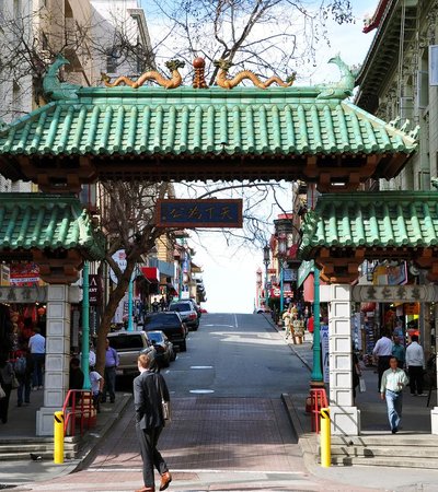 Dragon's Gate China Town