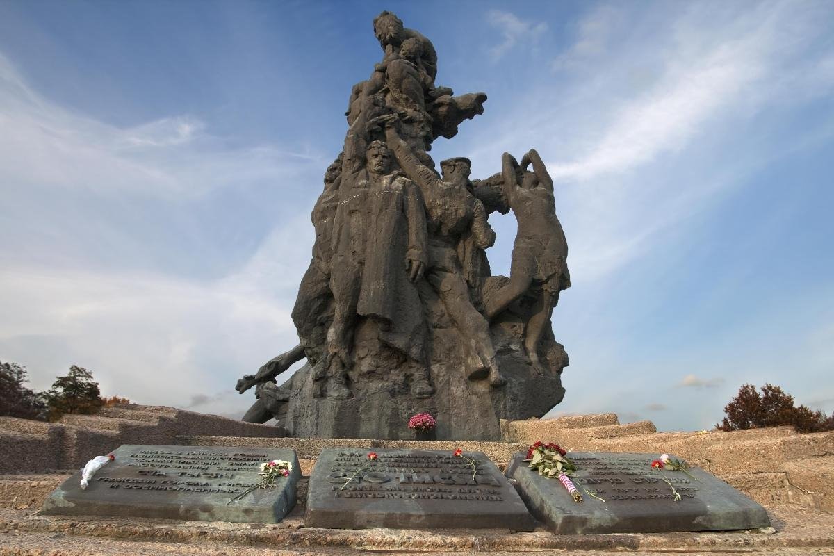 Monument to the children shot in Babyn Yar