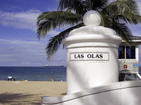 Las Olas Beach