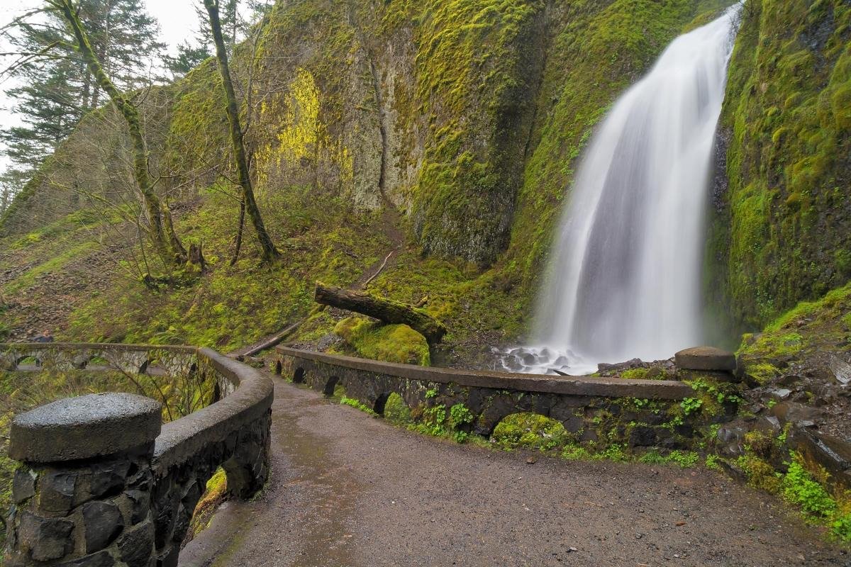 Wahkeena Falls