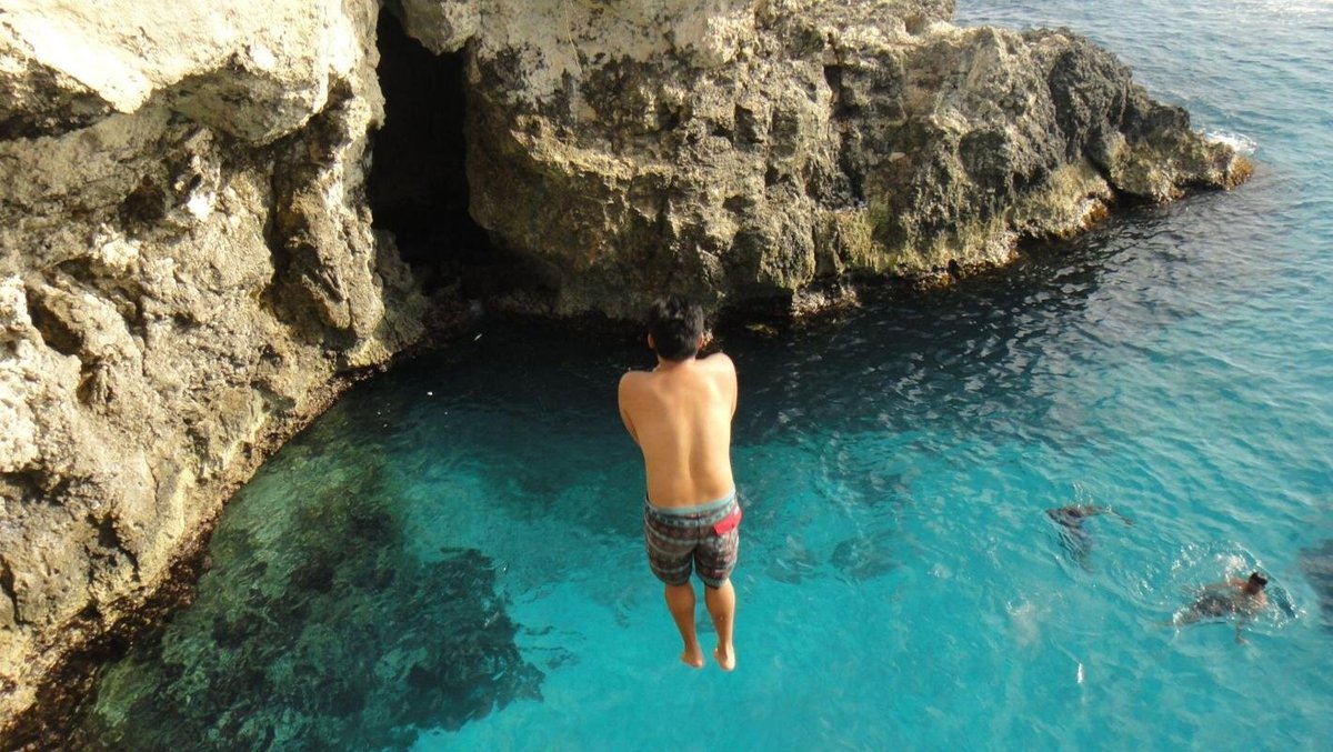 Negril cliffs