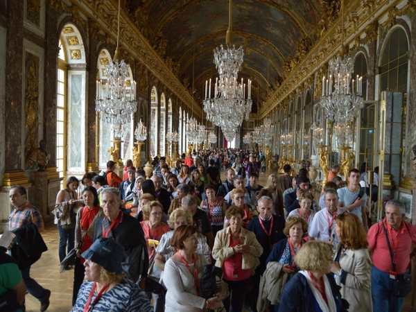 Hall of Mirrors (Galerie des Glaces)