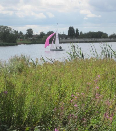Brent Reservoir in London, England