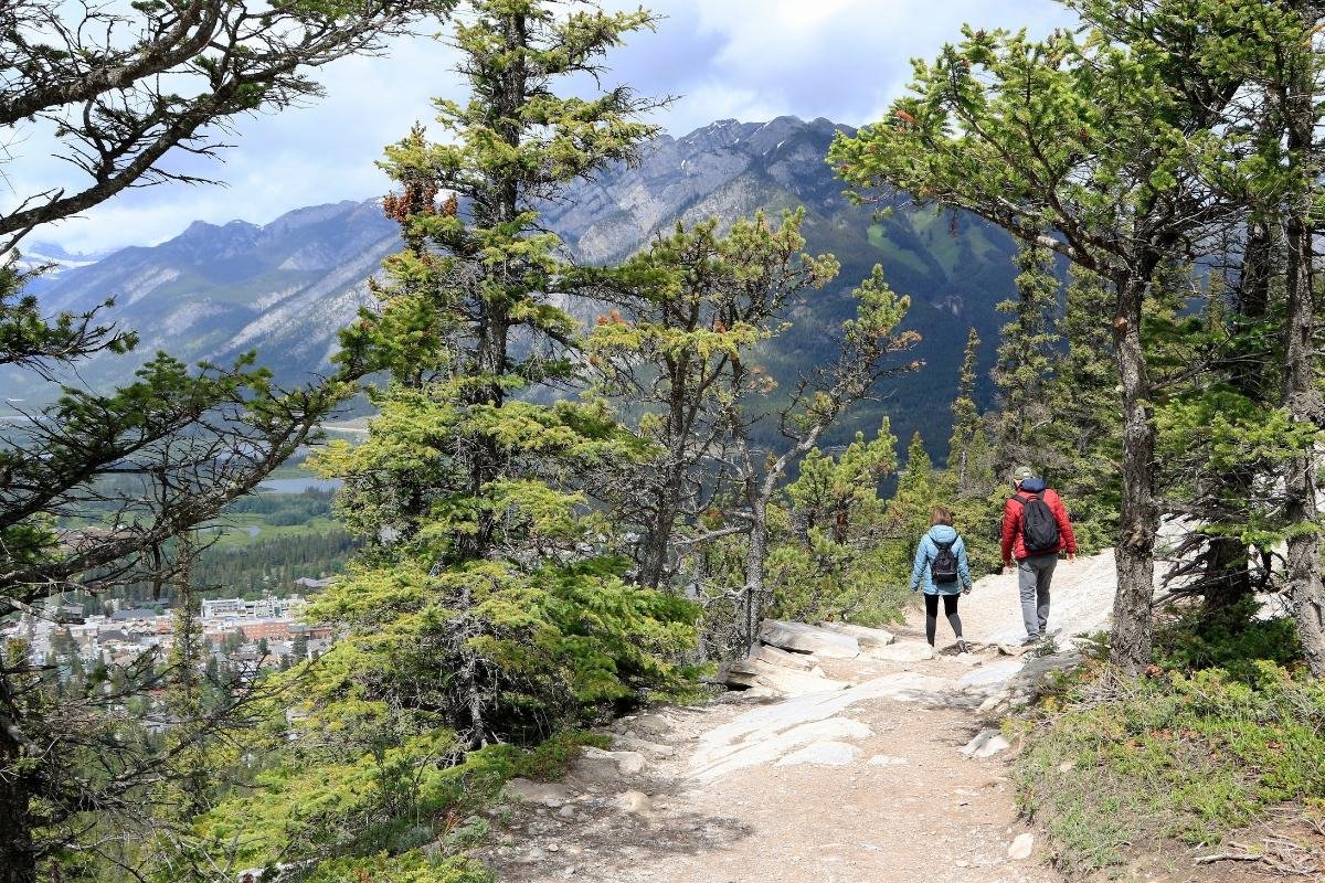 Tunnel Mountain Trail