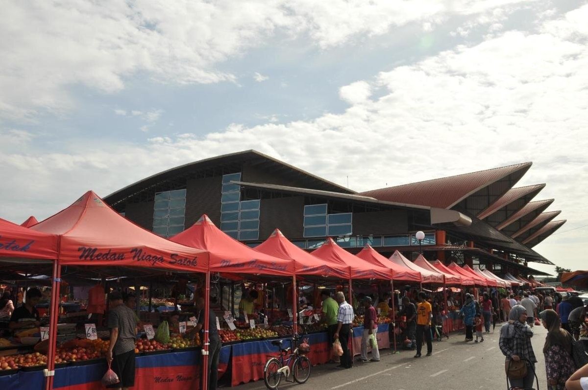 Sunday Market (Medan Niaga Satok)