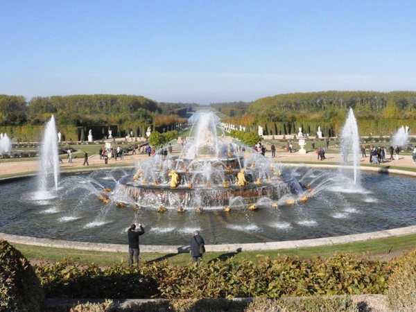 Versailles Fountains (Les Fontaines)