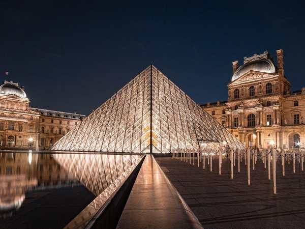 Louvre