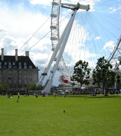 Jubilee Gardens in London, England