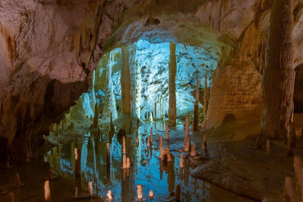 Frasassi Caves
