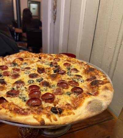 Loop & Lil's Pizza in Lockhart, Texas