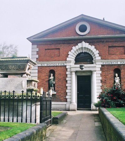St Botolph-without-Bishopsgate in London, England