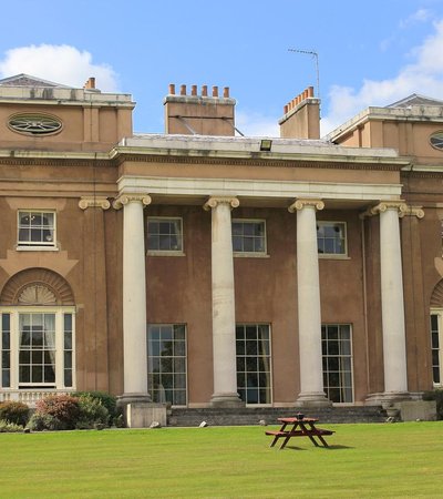 Grovelands Park in London, England