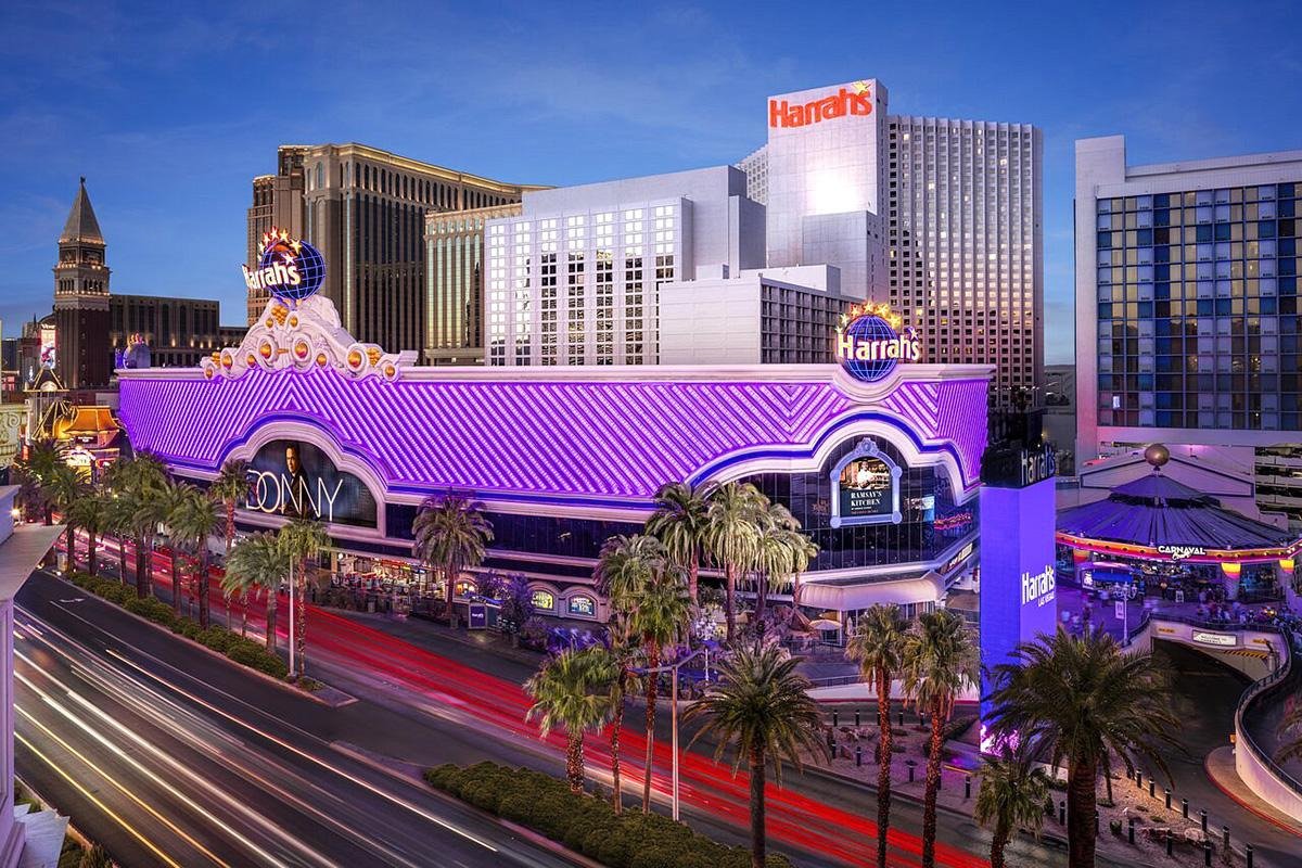 Harrah's Las Vegas - A Caesars Rewards Destination