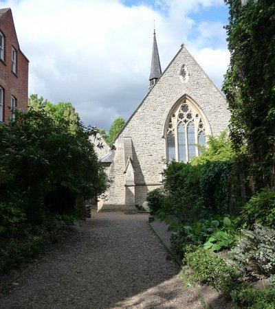 Rosslyn Hill Unitarian Chapel in London, England