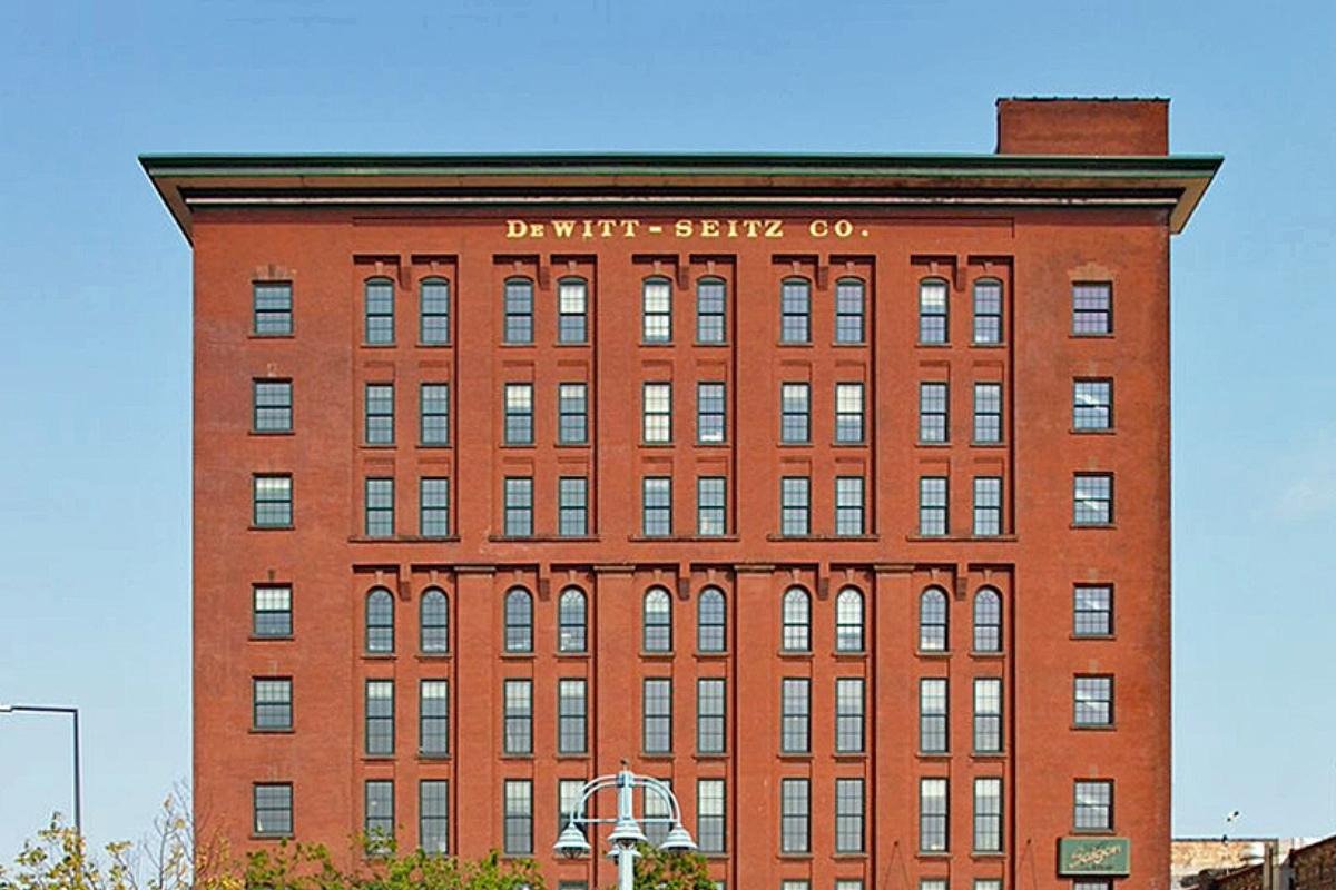 DeWitt–Seitz Marketplace