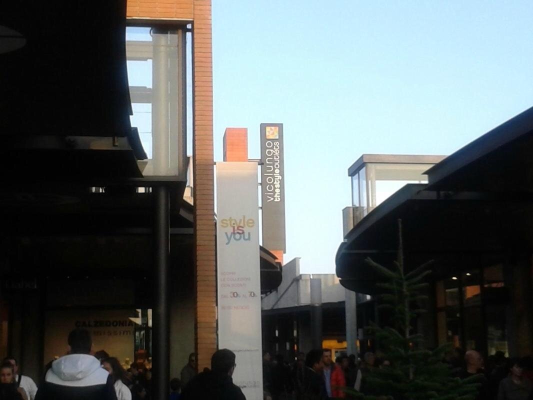 Vicolungo The Style Outlets