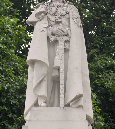 George V in London, England