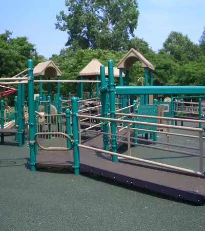 Bridge House Playground in London, England