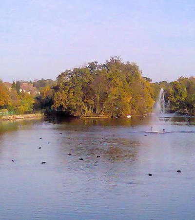 Raphael Park in London, England