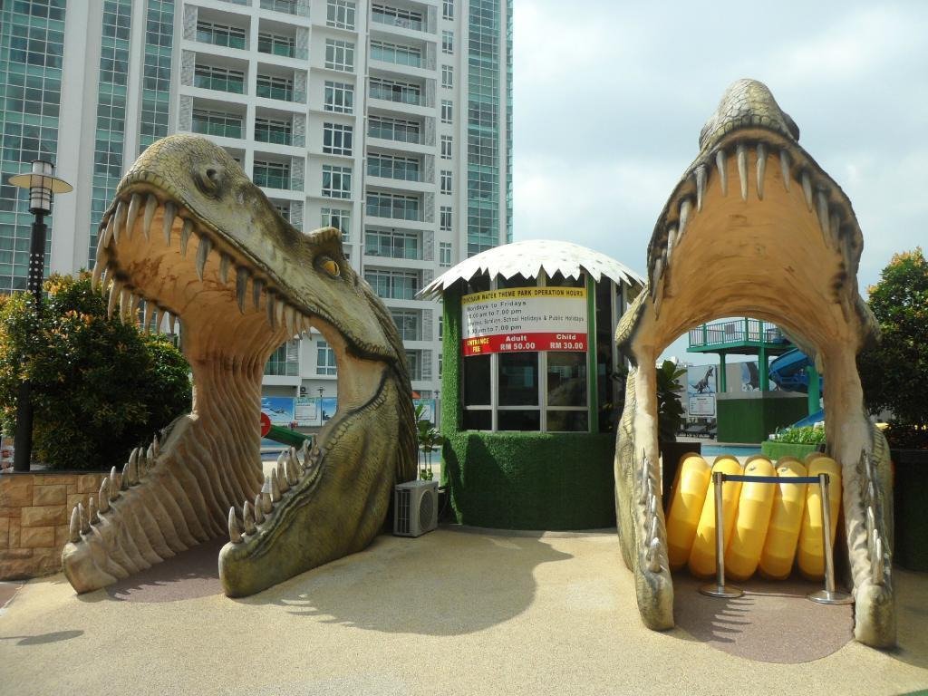 Dinosaurs Alive Water Theme Park - KSL Hotel & Resort