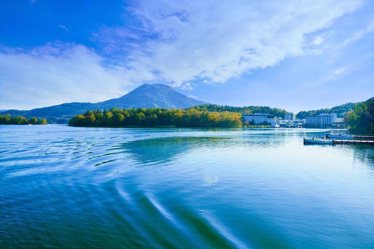 Lake Akan