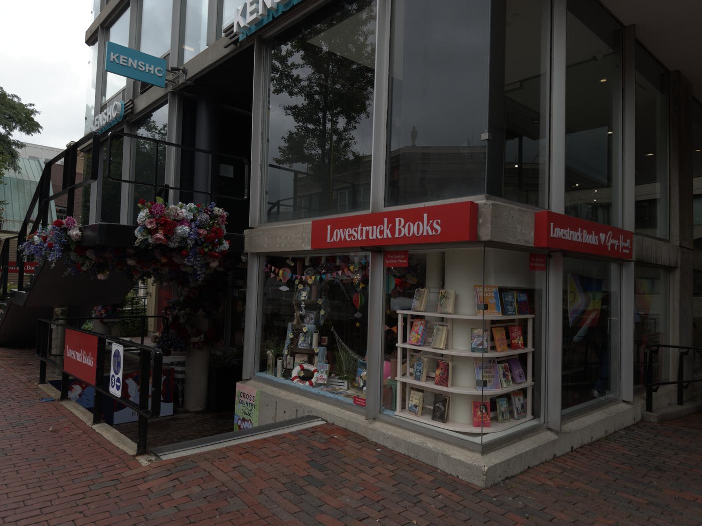 Lovestruck Books & Cafe