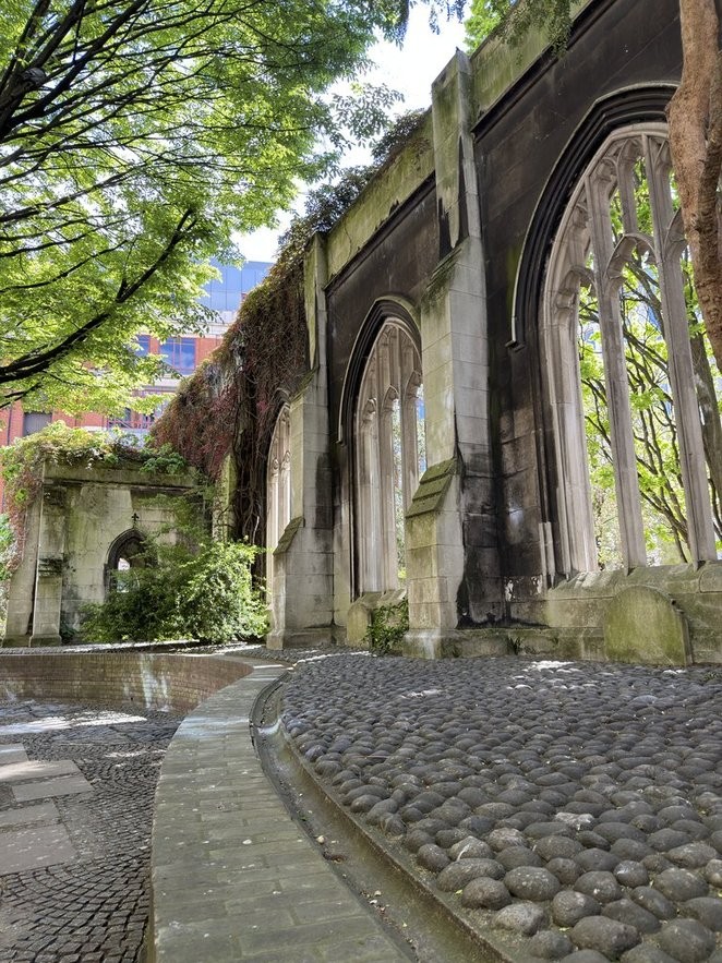 St Dunstan in the East Church Garden